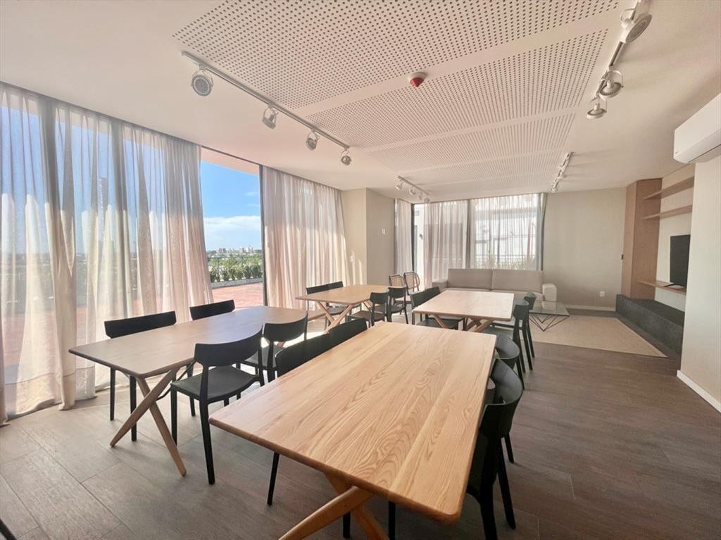 Venta de apartamento con renta de 2 dormitorio en La Blanqu