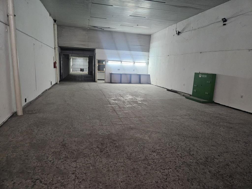 Julio Herrera y Obes proximo Uruguay, 532 m2 , deposito + o