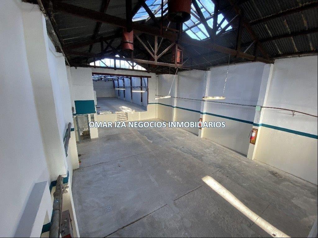 VENTA LOCAL COMERCIAL EN LA BLANQUEADA, 471M2, GALPON, DEPO