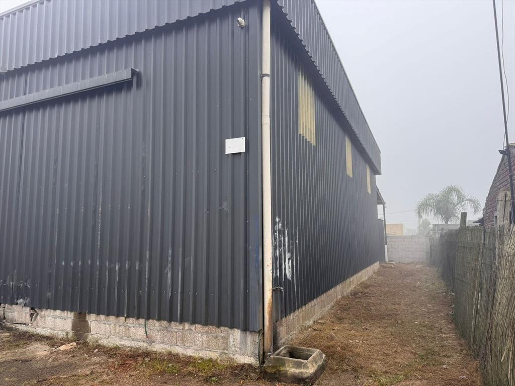 Venta Galpón Deposito 200 m2. Pinar Norte
