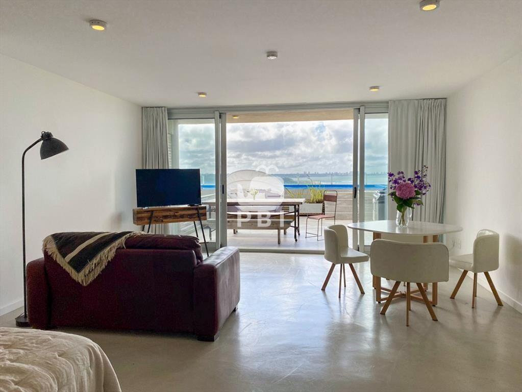 Apartamento MONOAMBIENTE en Punta Ballena, - - :