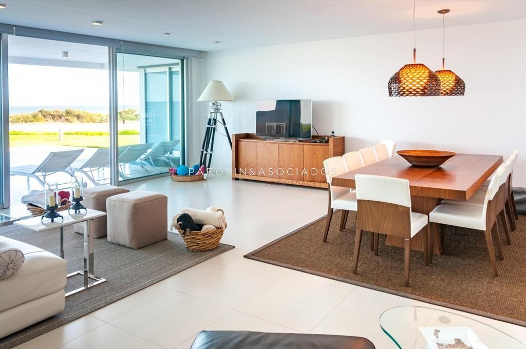 Apartamento en venta en planta baja en Tiburón