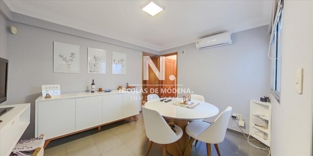 Penthouse de 4 Dormitorios en Venta, frente a la