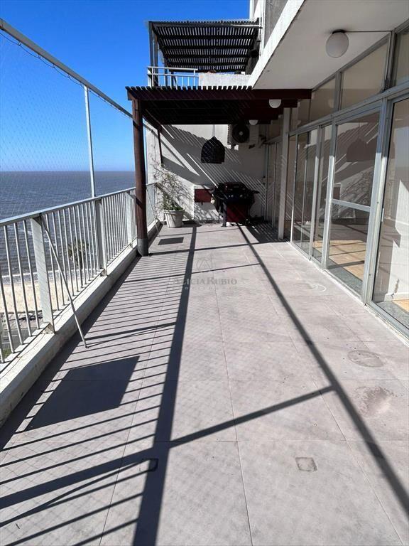PENTHOUSE CON VISTA RAMBLA! MARTI Y RAMBLA! 103 MTS + 3O...