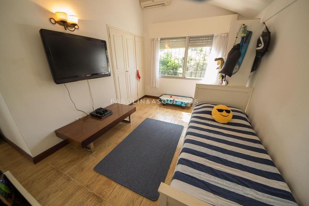 Casa en venta de 5 dormitorios en Parque Golf, Punta del Es