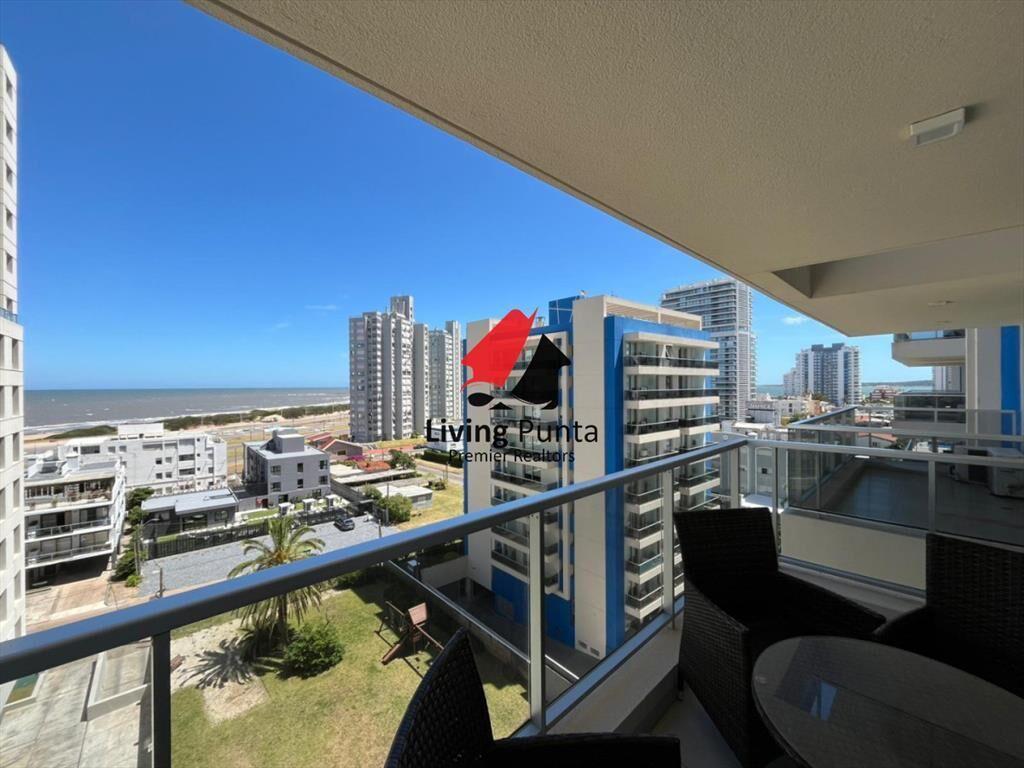 Apartamento a dos cuadras de Playa Brava