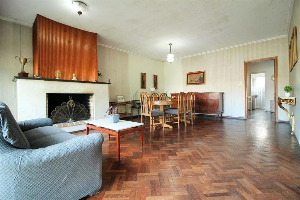 Venta casa cuatro dormitorios más escritorio, patio y garag