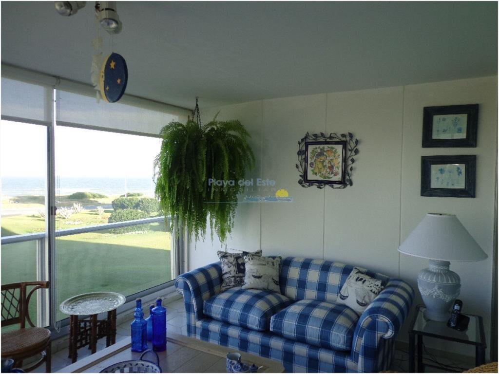 Apartamento de 3 dormitorios Frente al mar , del