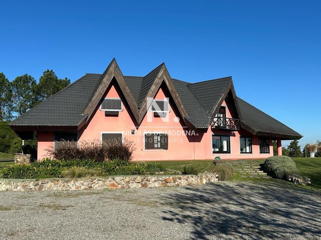 Vende campo en San Carlos Maldonado.