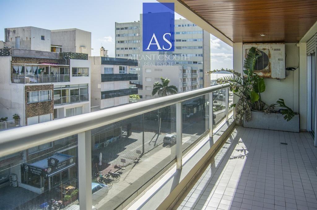 Penthouse duplex de 3 dormitorios con parrillero