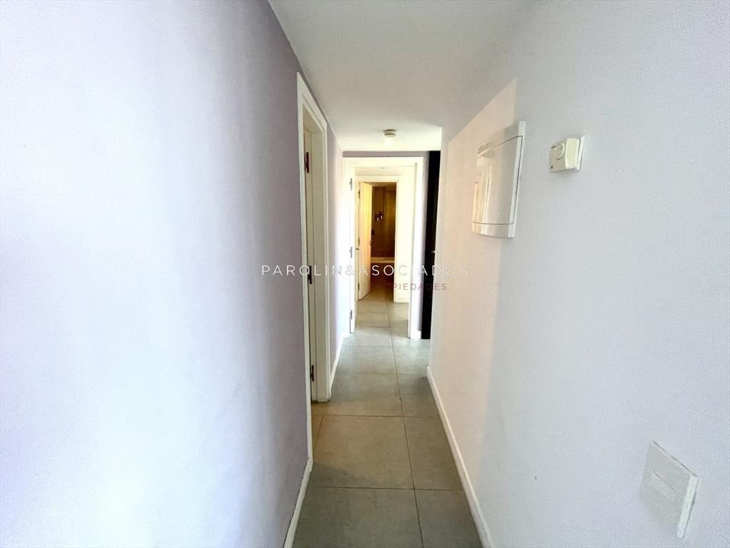 Apartamento en venta en torre Yoo, Punta del Este.
