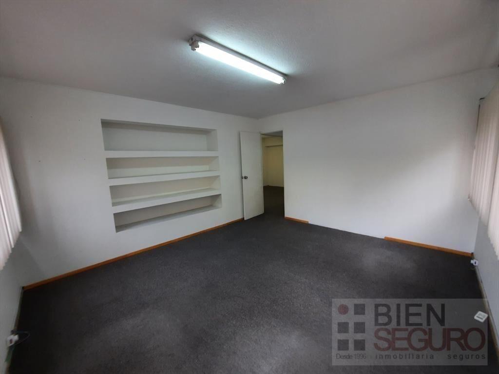 Amplia oficina en venta en el Centro. Excelente ubicación.