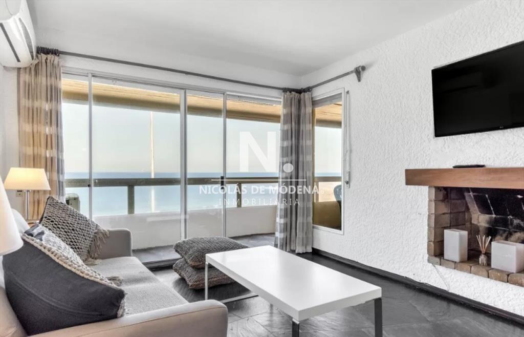 Apartamento en venta de 3 dormitorios en Punta