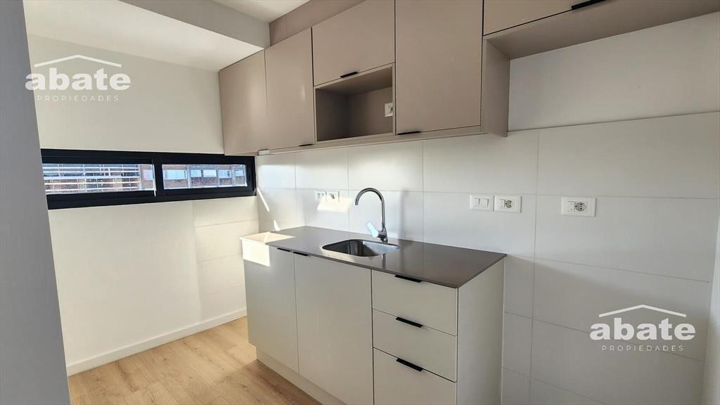 Venta apartamento 2 dormitorios en Parque Batlle al frente