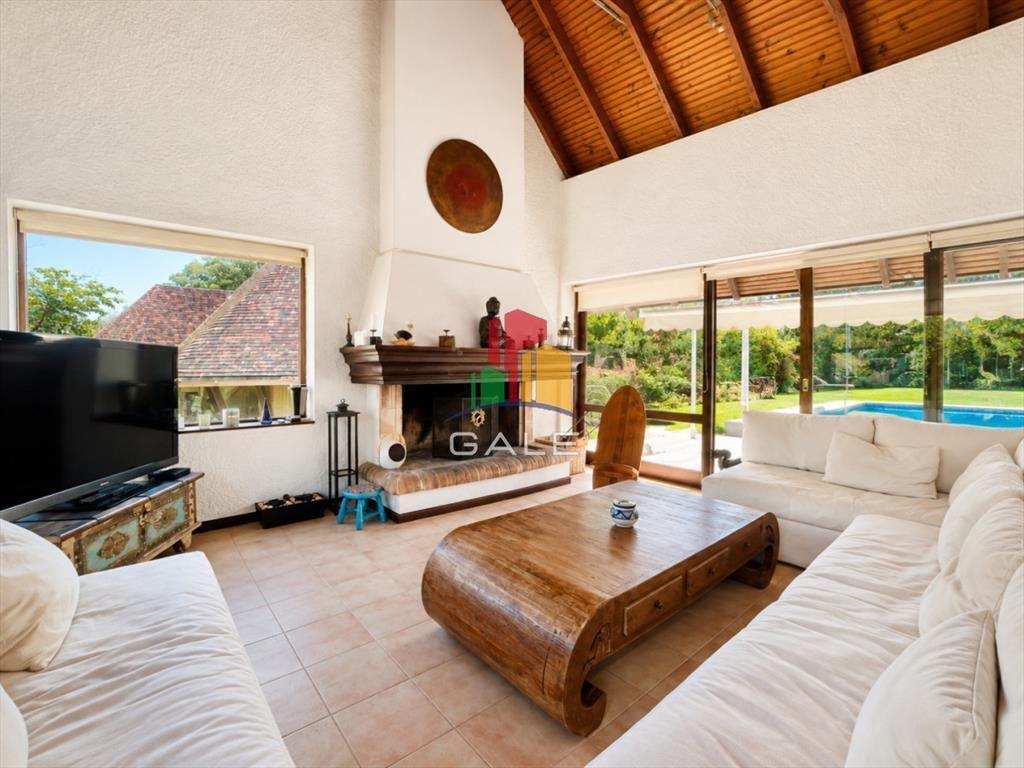 Cómoda Casa de 5 Dormitorios y Piscina en Punta