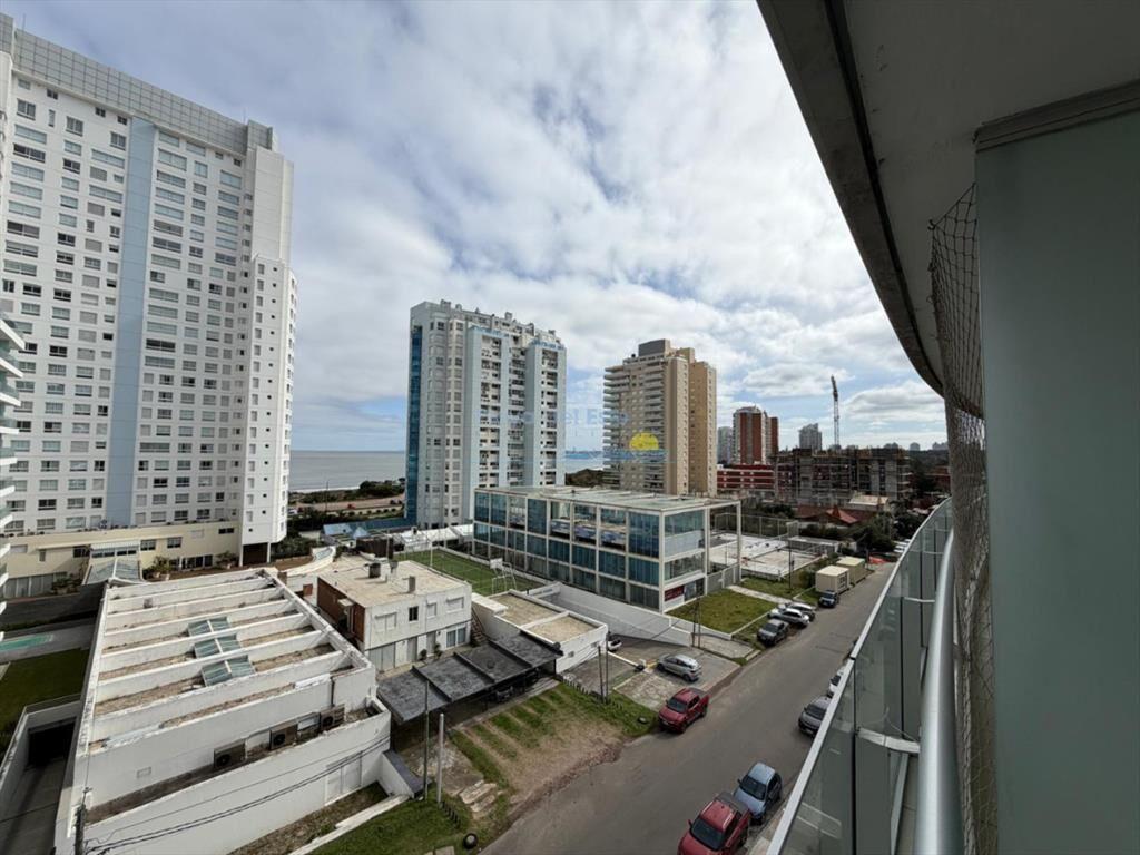 Apartamento en venta de 2 dormitorios en Punta ,