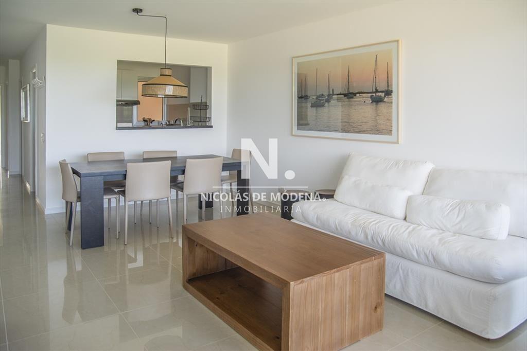 Venta apartamento de 3 dormitorios en Playa Brava