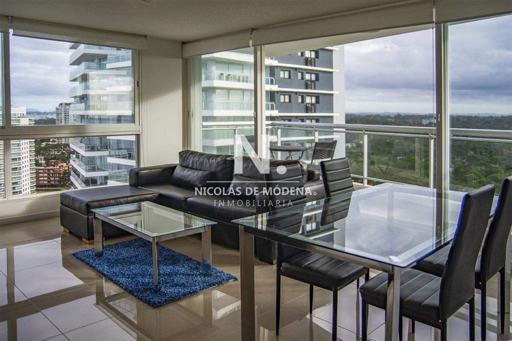 Departamento en piso alto en venta. Torre One.