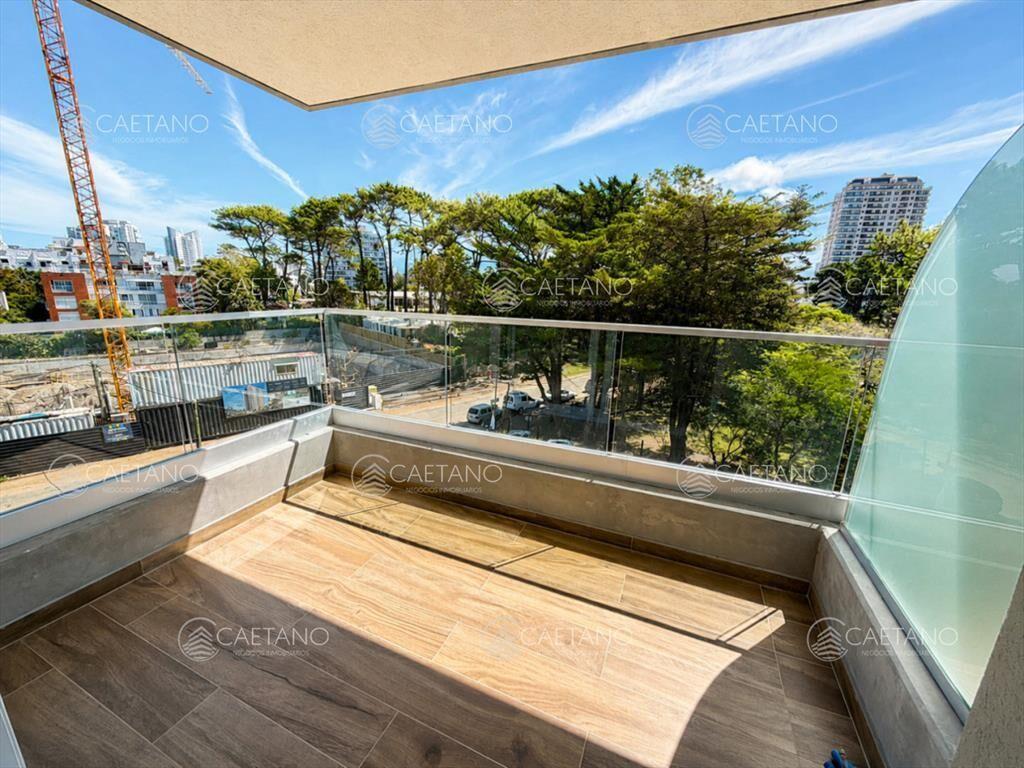 Apartamento de 1 dormitorio en venta, con vista a