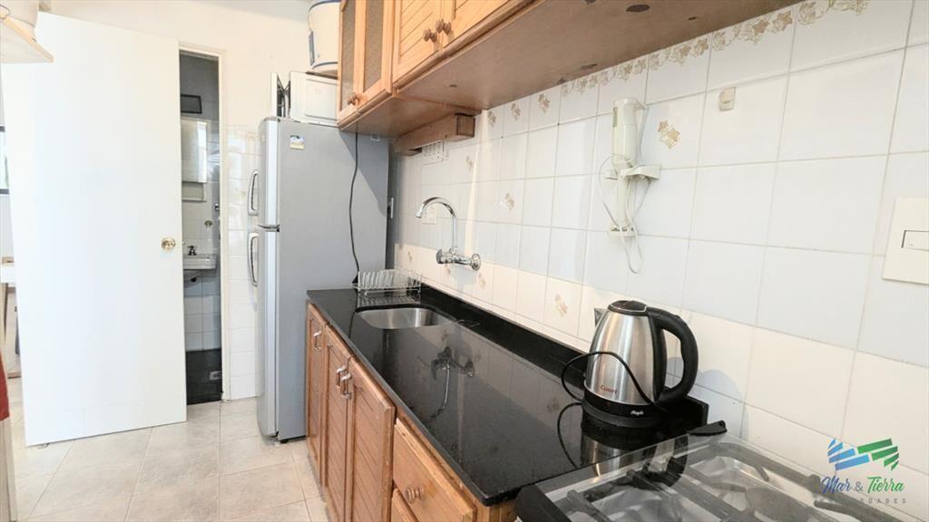En venta apartamento 2 dormitorios con vista al mar y puert