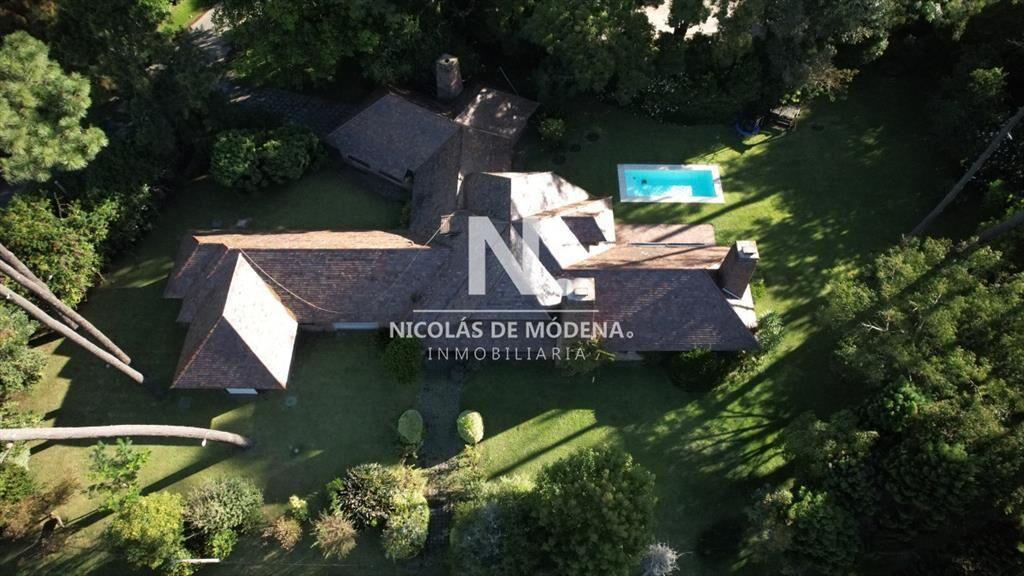 Hermosa mansión en Golf de 6 dormitorios , Punta del Este