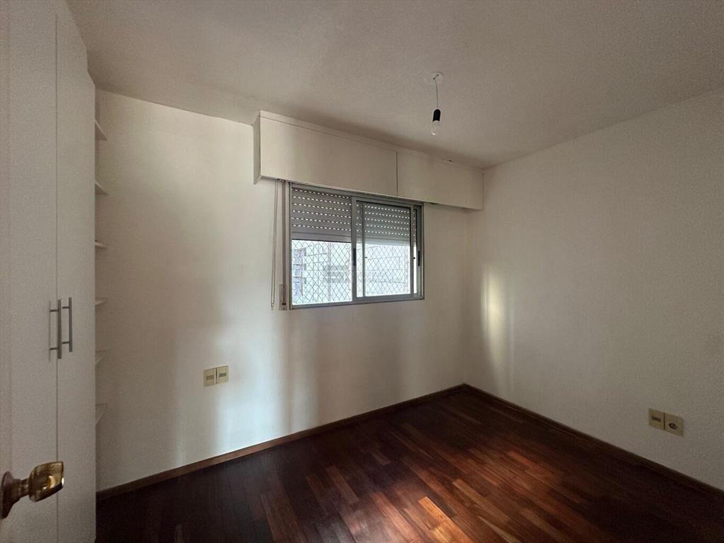 Se alquila Apartamento de 3 dormitorios con balcón en Punta