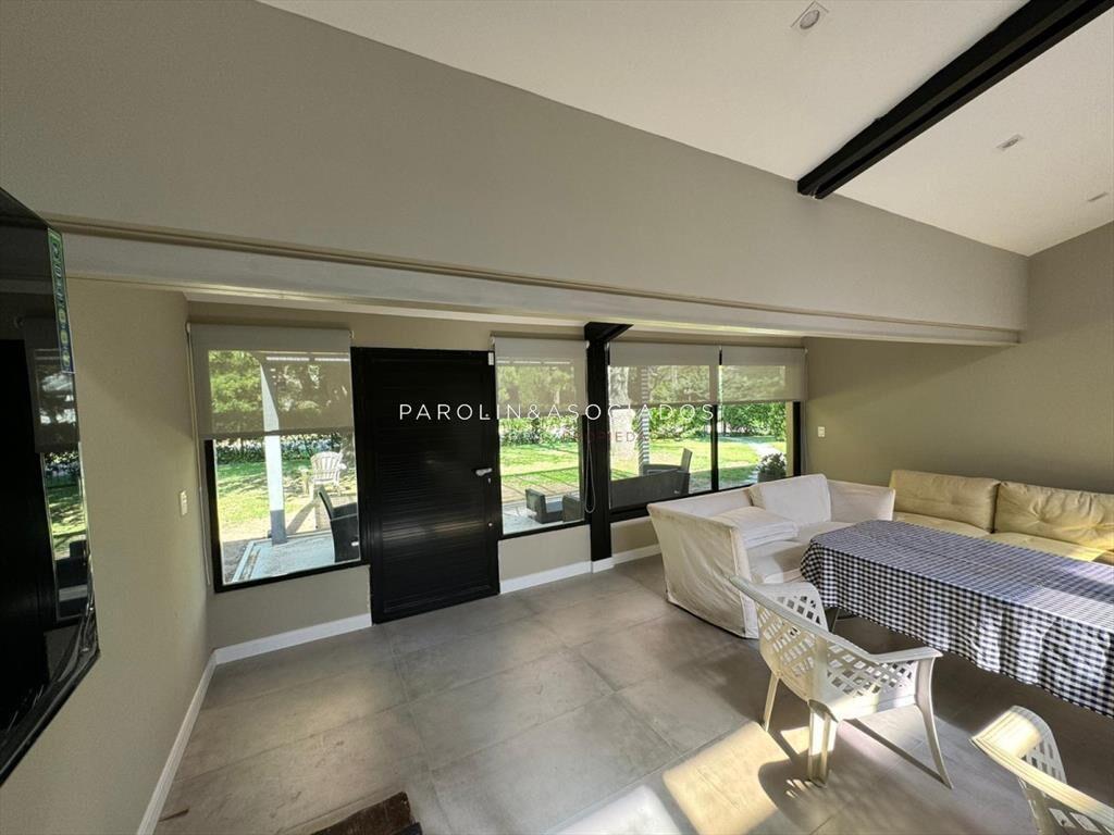 Casas en Venta de 4 dormitorios en San Rafael , ,