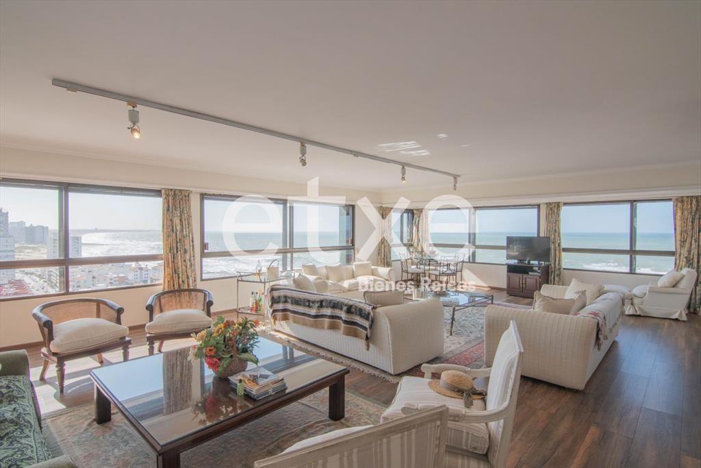 Apartamento Venta 4 Dormitorios Peninsula Punta del Este...