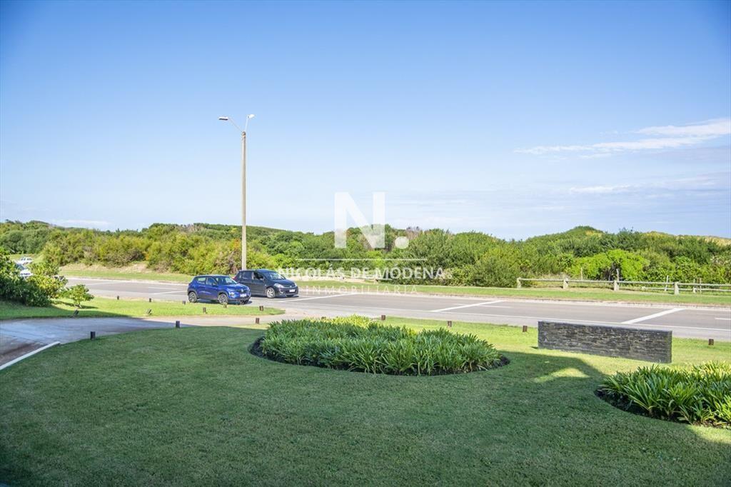Venta apartamento de 3 dormitorios en Playa Brava