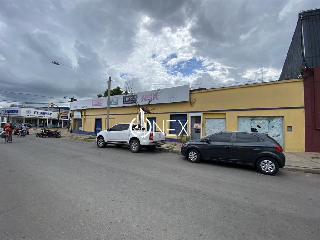 VENTA DE GRAN LOCAL COMERCIAL EN PRINCIPAL
