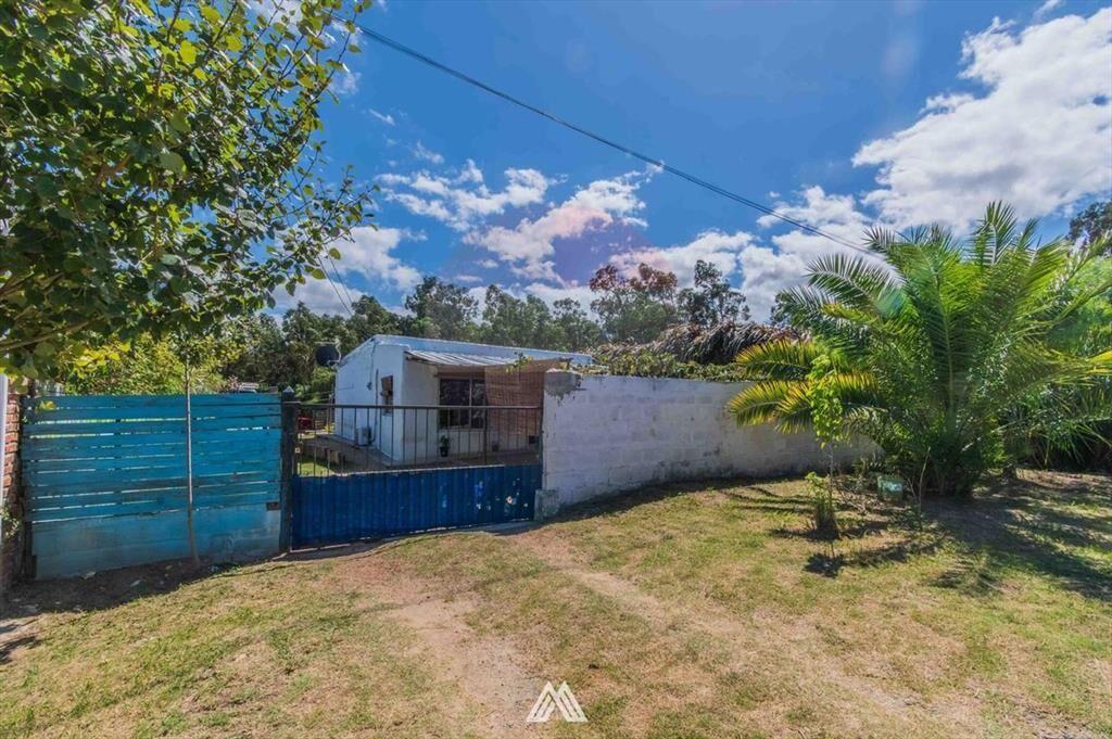 VENTA TERRENO 881M2 CASA Y MONOAMBIENTE A RECICLAR