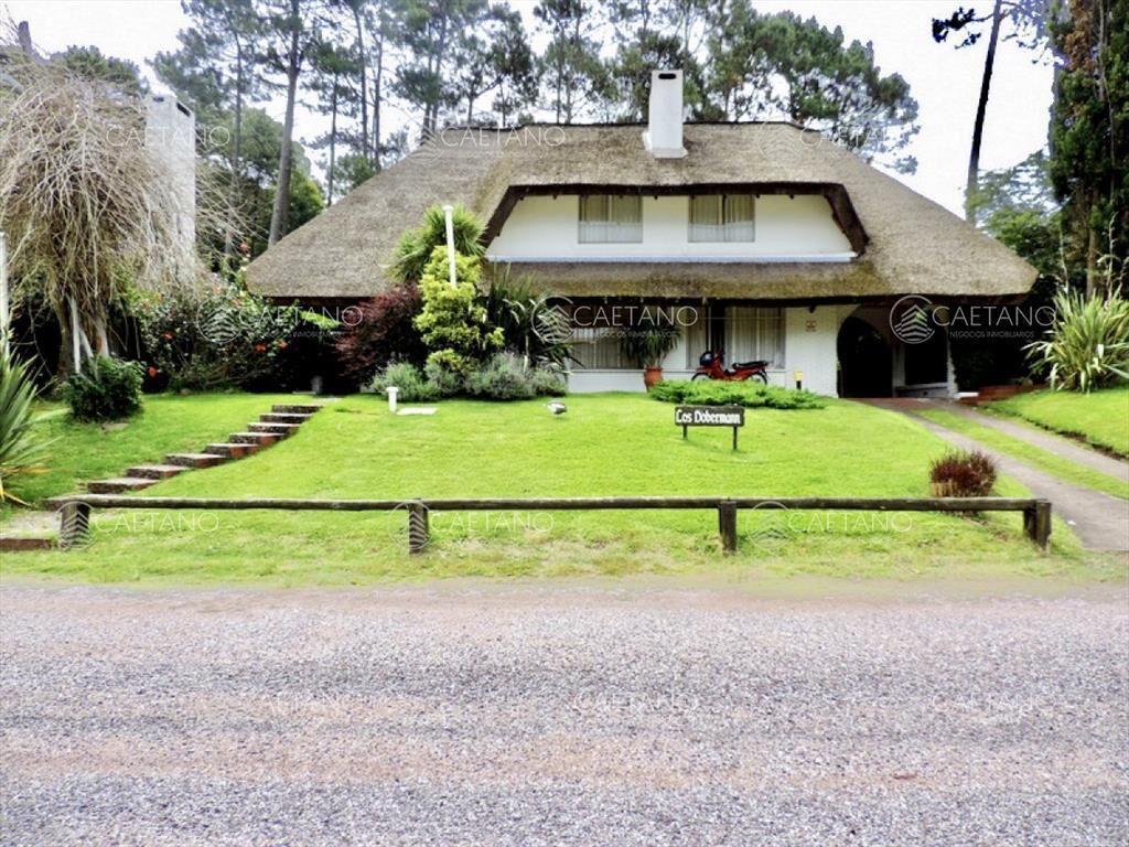 Casa en Maldonado, Camino a la Laguna