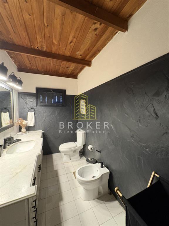 Alquiler de hermosa casa reciclada de 3 en san