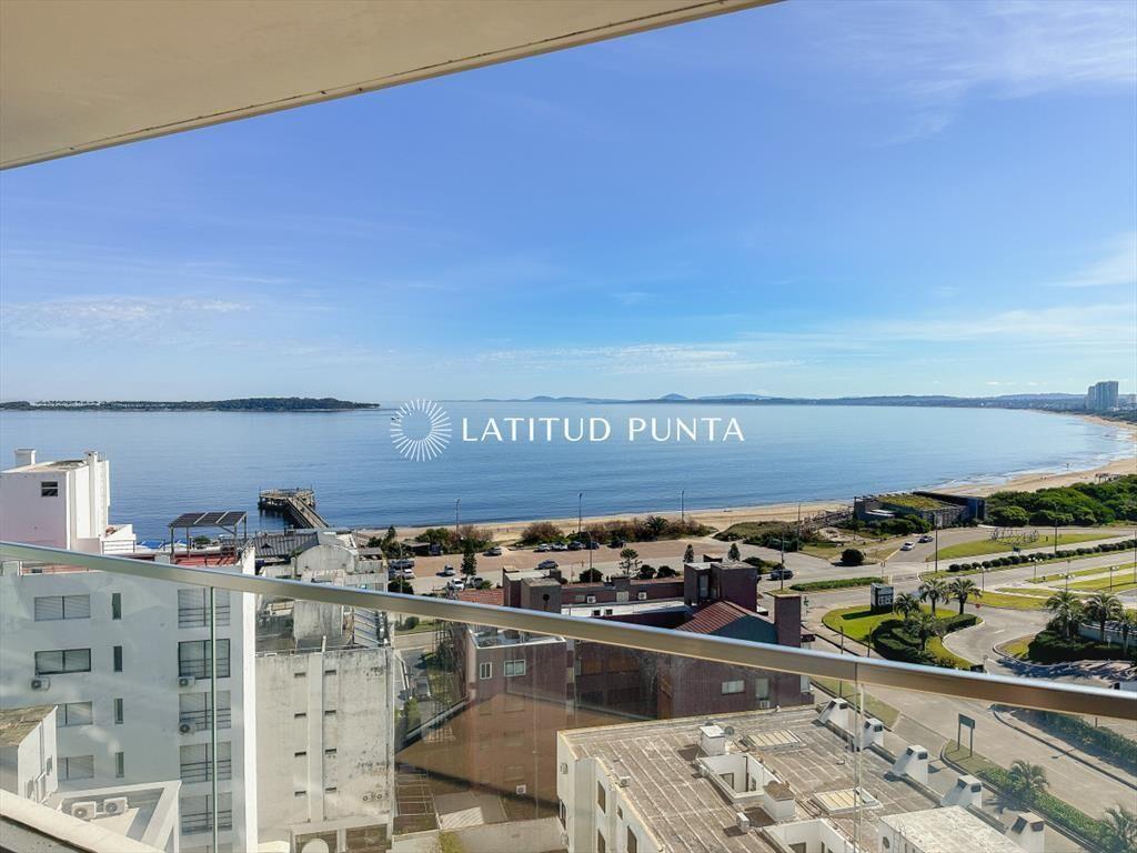 Apartamento en Mansa, 3 suites con vista al mar