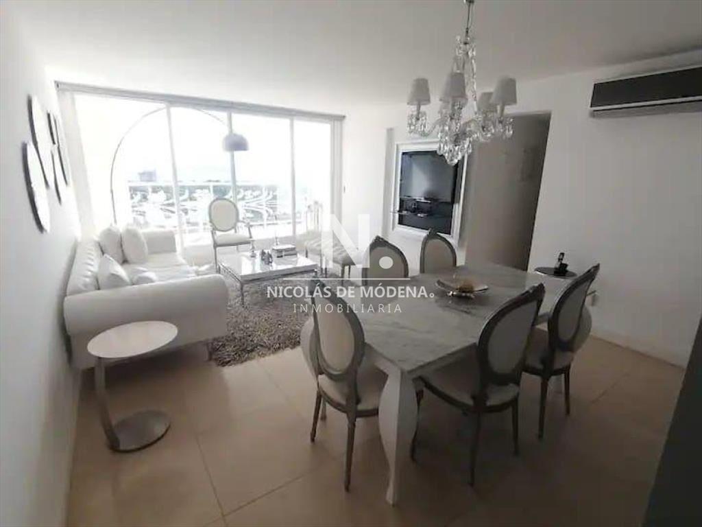 En venta apartamento de 2 dormitorios en con el