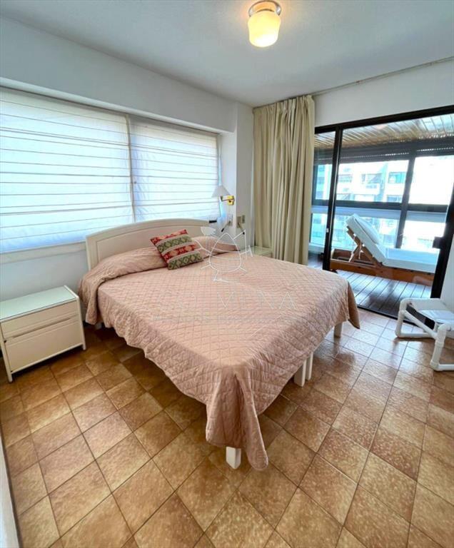 Parada 1 de Playa Brava, frente a Los Dedos | 2 dorm y 2 ba