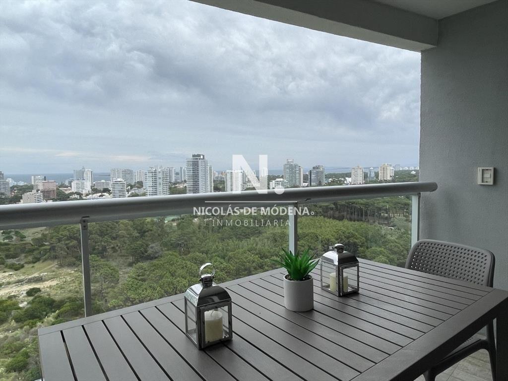 Vende apartamento de 2 dormitorios con vista al