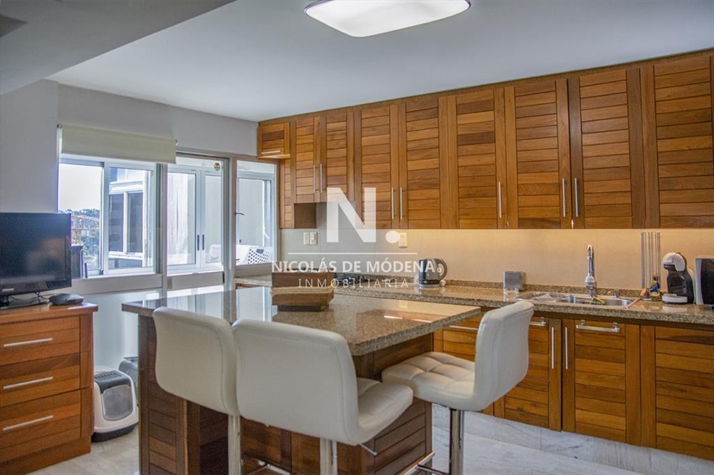 Departamento en venta de 3 dormitorios en Center,