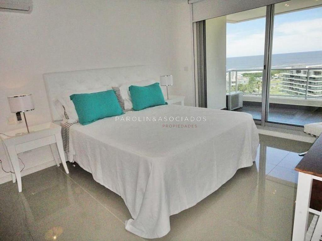 Apartamento en venta de 2 dormitorios cerca del