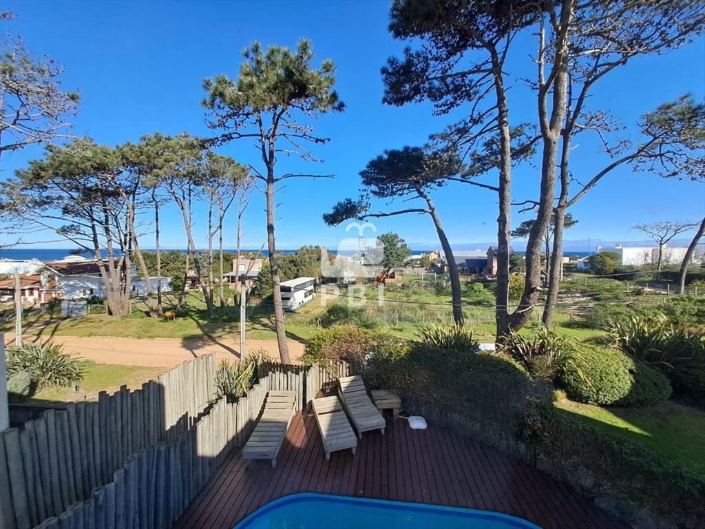 Venta de casa 6 dormitorios en la Barra  - Ref :