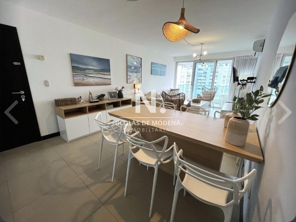 Apartamento en venta de 2 dormitorios con vista