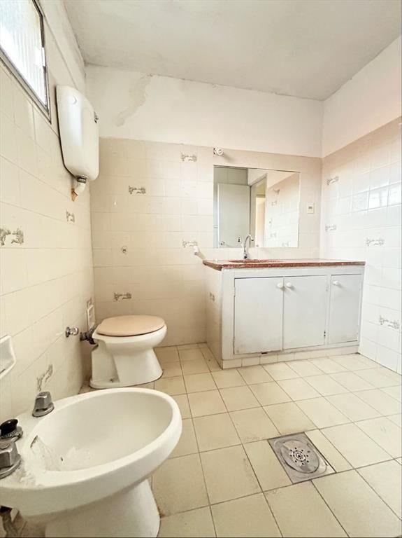 Casa en venta c/ cochera en Carrasco