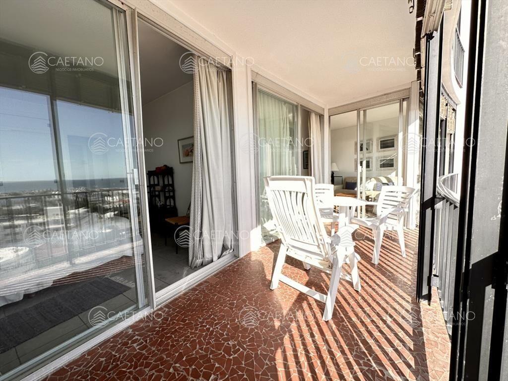Piso alto en venta, con inmejorable vistas al mar