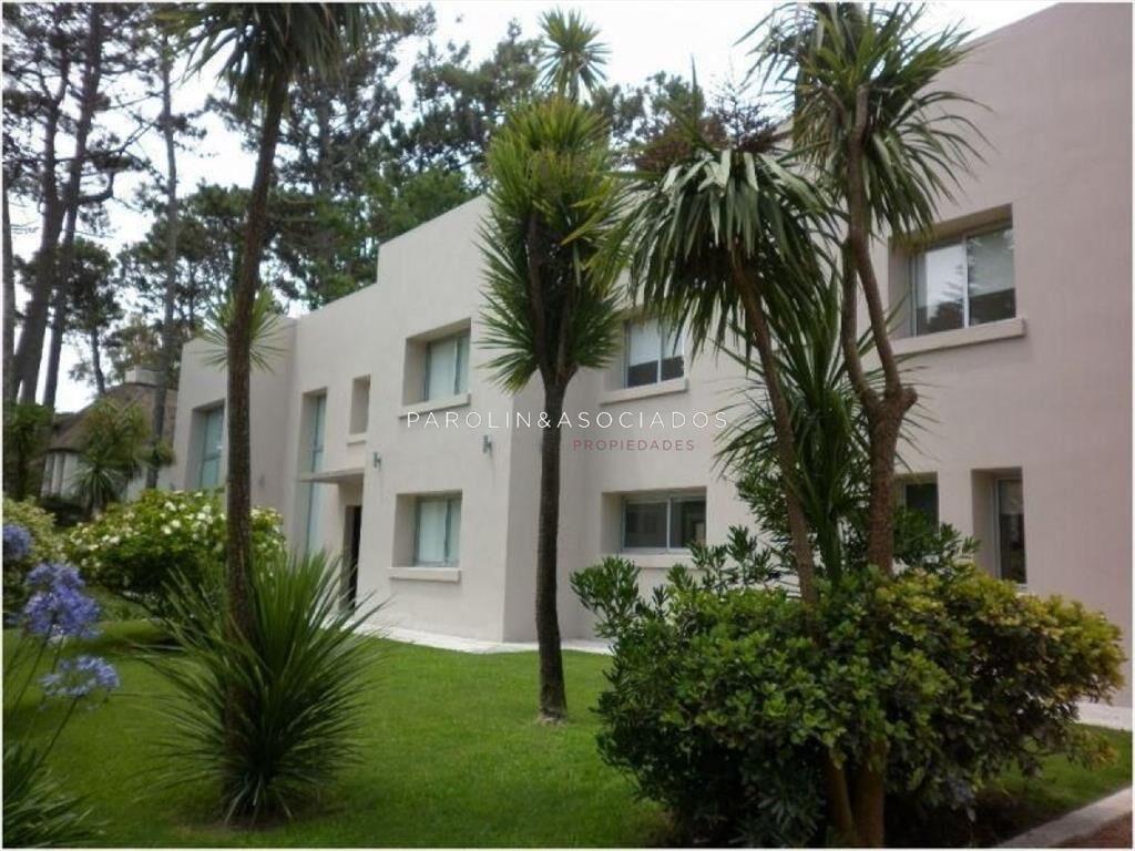Casa e venta de 4 dormitorios en San Rafael, del