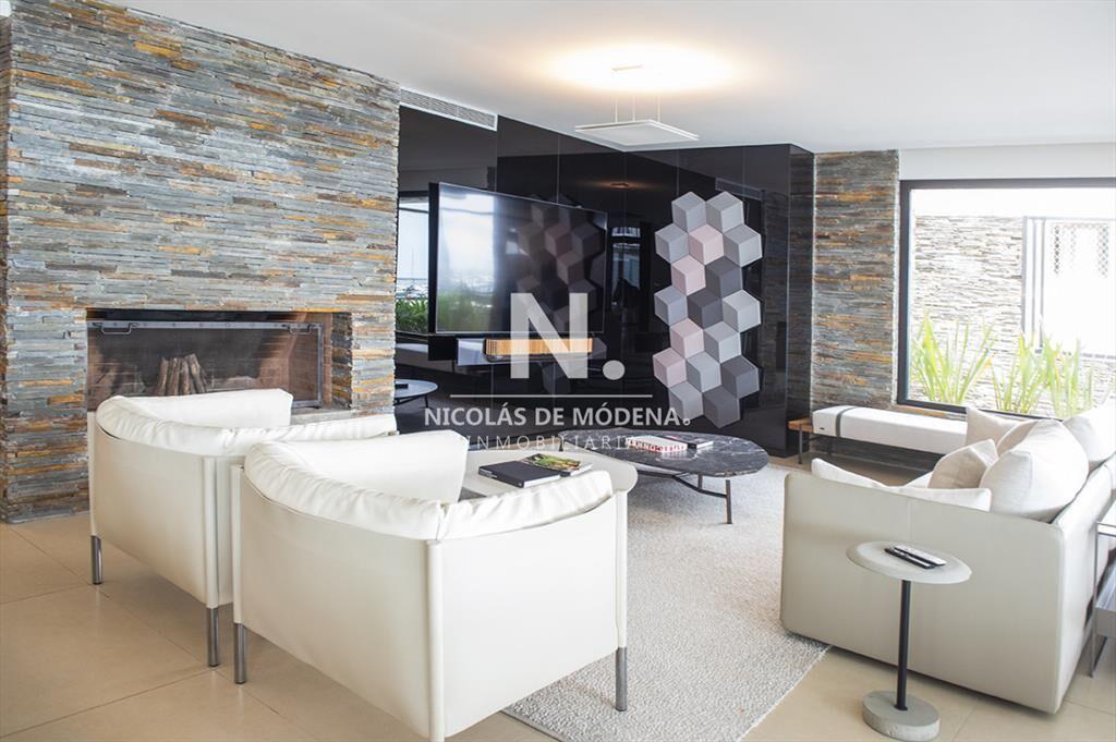 Apartamento Único Frente al Mar en Zona Puerto