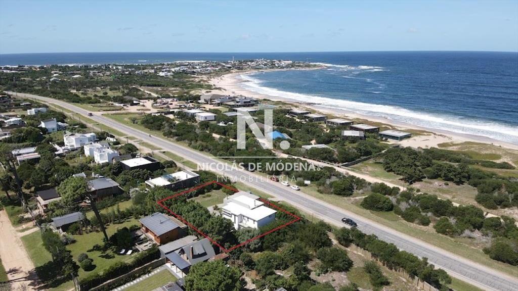 Venta de casa en La Juanita - Jose Ignacio de 4