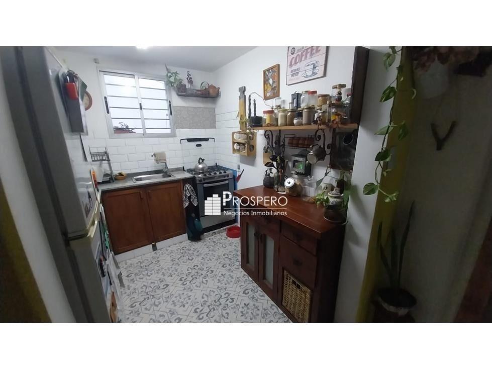 AL1897 Venta Casa 3dorm La Comercial Balcón