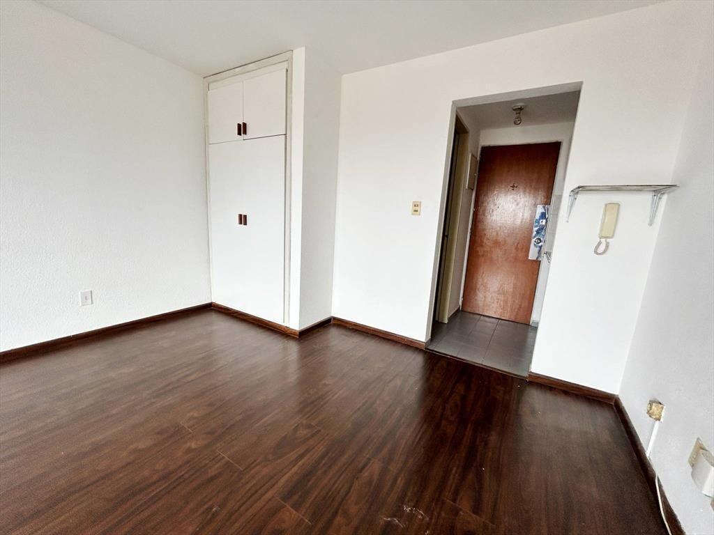 Alquiler de Apartamento en Avelino Miranda  Monoambiente en