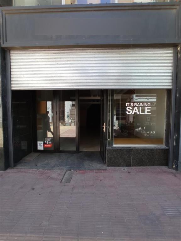 Sarandi y 33, 220 m2, doble altura, 7 mts de frente , nuevo