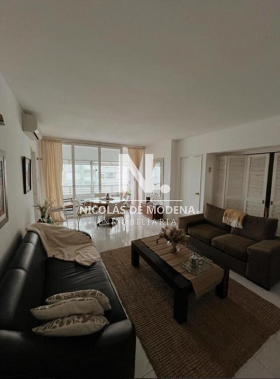 APARTAMENTO CON VISTA AL PUERTO 2 DORMITORIOS EN